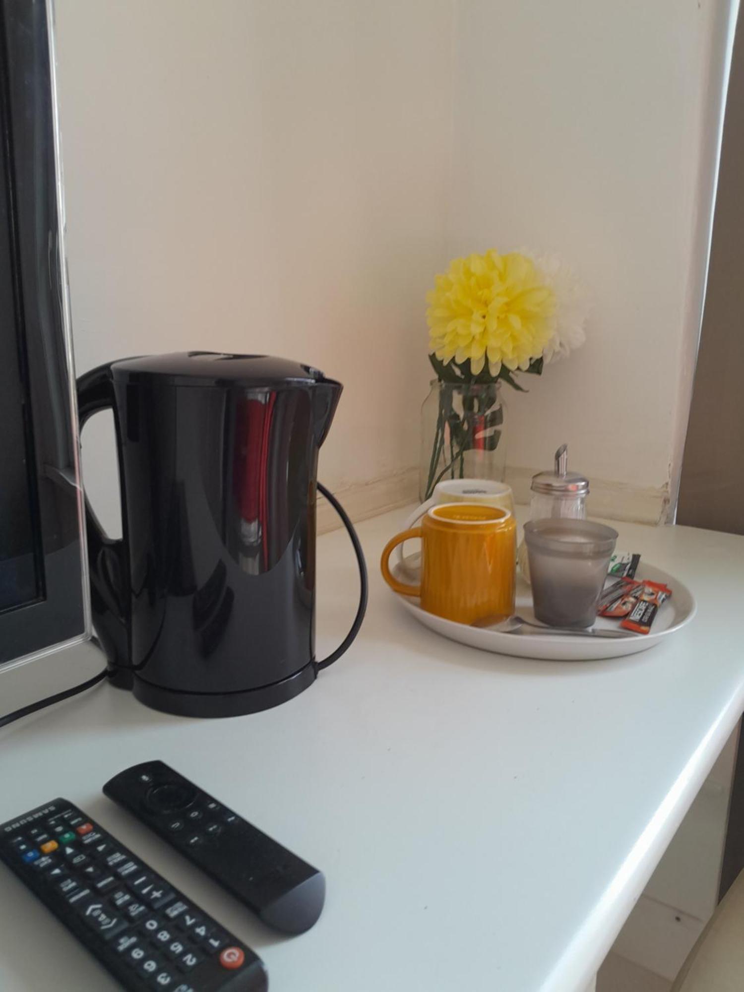 Ensuite Basic Room Budget Sketty 5 Суонси Экстерьер фото